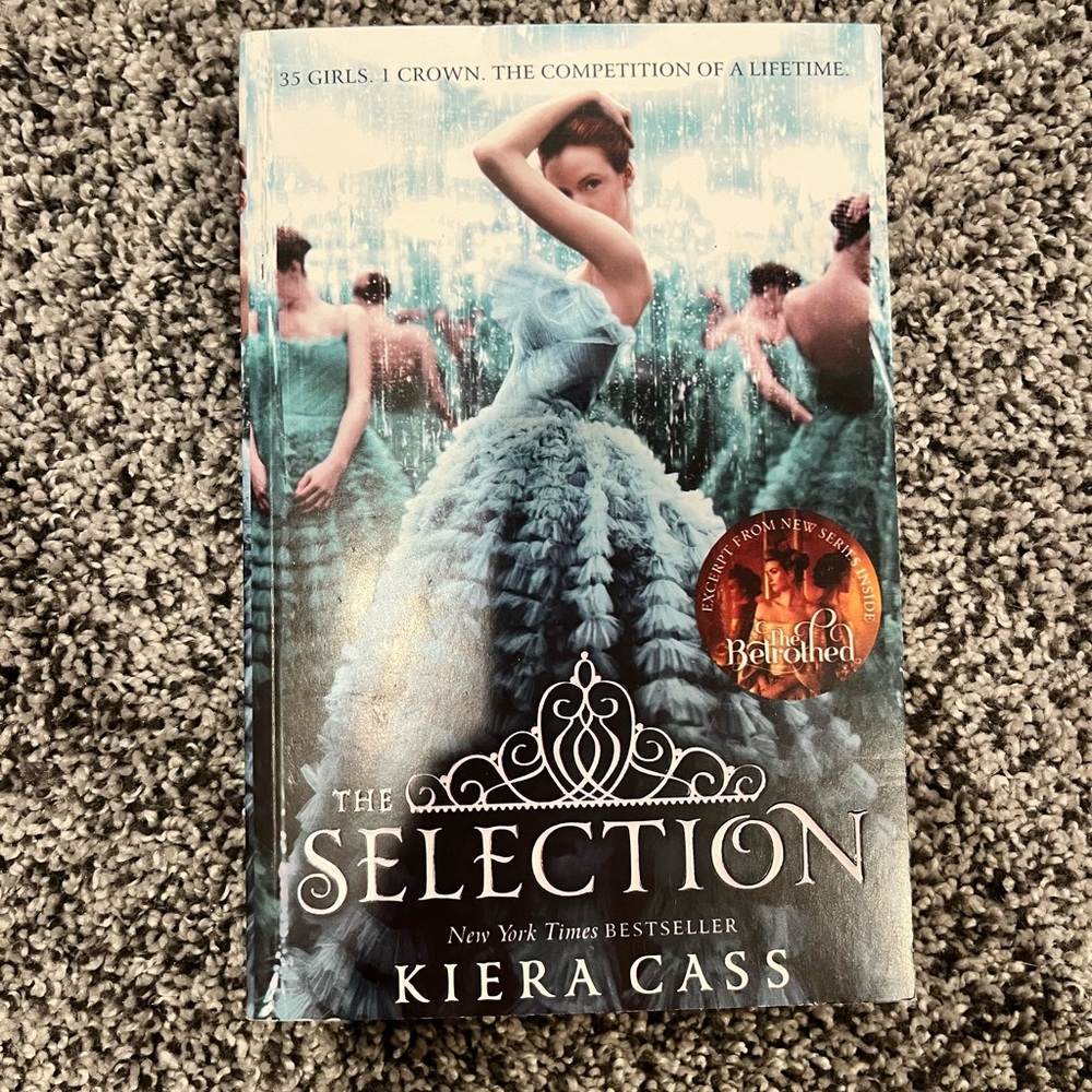 2/$12 The Selection Book by Kiera Cass